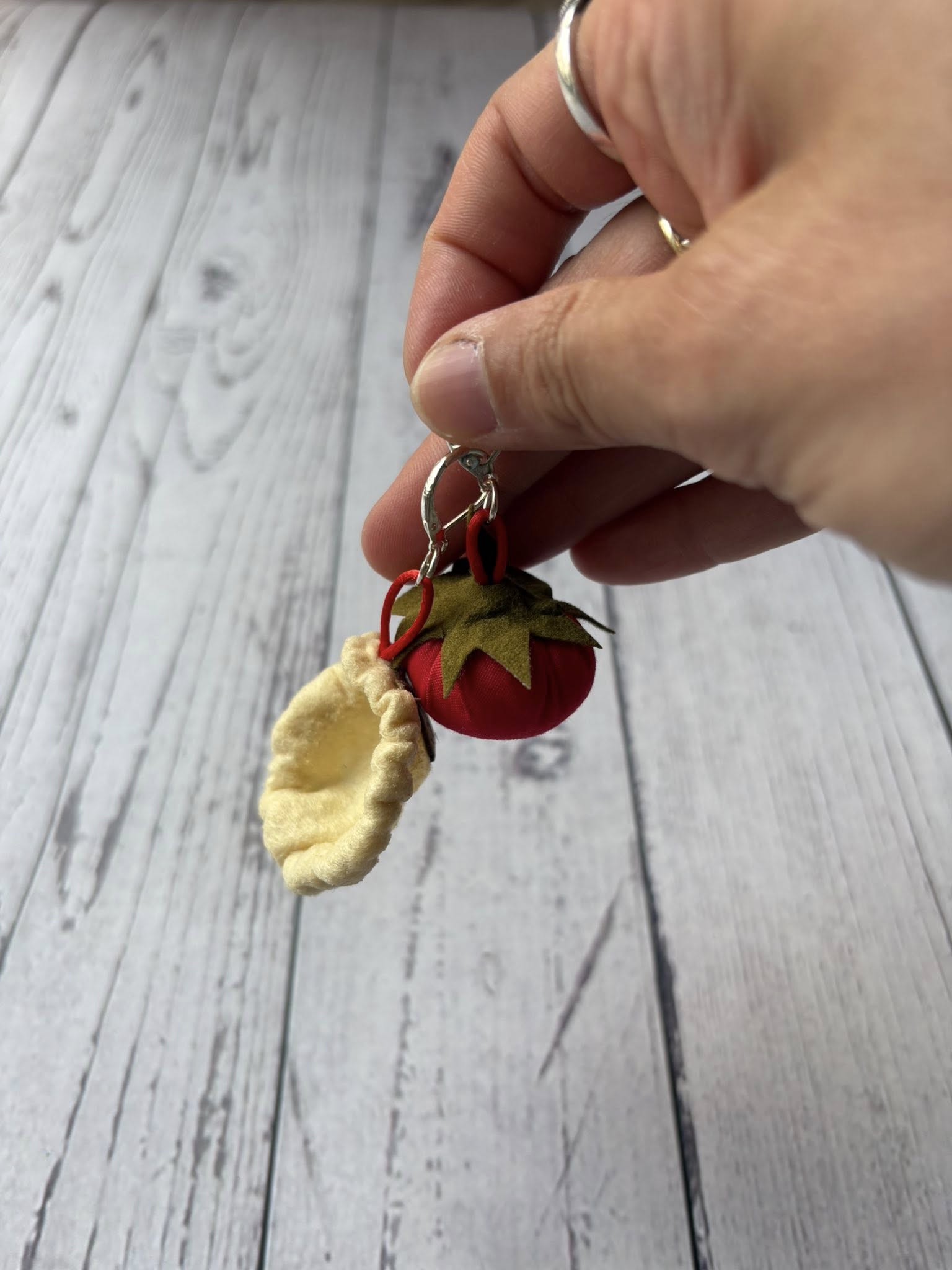 Orecchini pomodoro e orecchietta